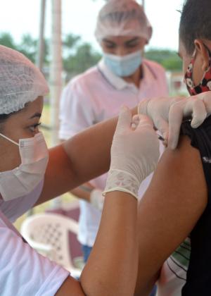 ação para testagem e vacinação 