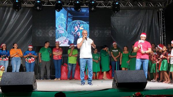 III Cantata Municipal com o tema: Que a Magia do Natal se Transforme em Amor