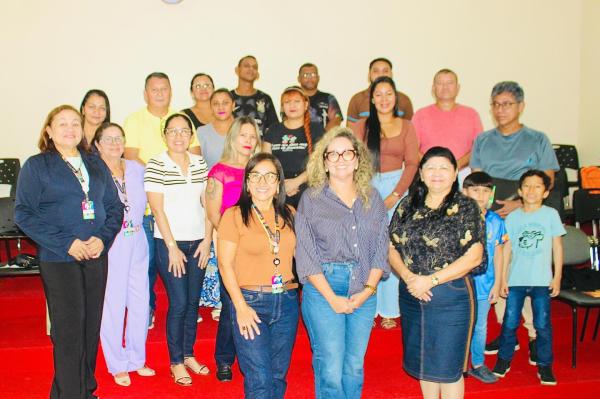 Formação de Professores fortalece a Educação em Itaubal  Aconteceu no município de Itaubal, a formação de professores por meio da Política do Pacto pela Superação do Analfabetismo e Qualificação na Educação de Jovens e Adultos (EJA).