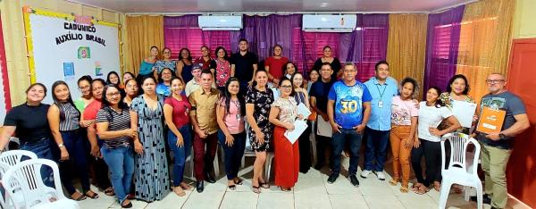 encerramento dos cursos de aperfeiçoamento Qualidade no Atendimento ao Cliente